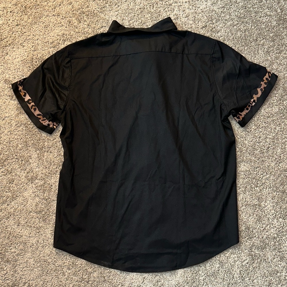 NWT Mavrans Men’s Black Leopard Game Weekend Short Sleeve Button Down Shirt - Picture 2 of 8
